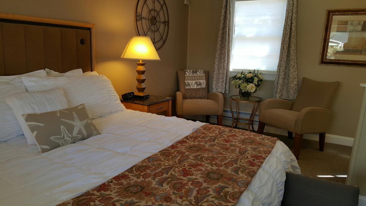 Starlight Cape Cod Motel